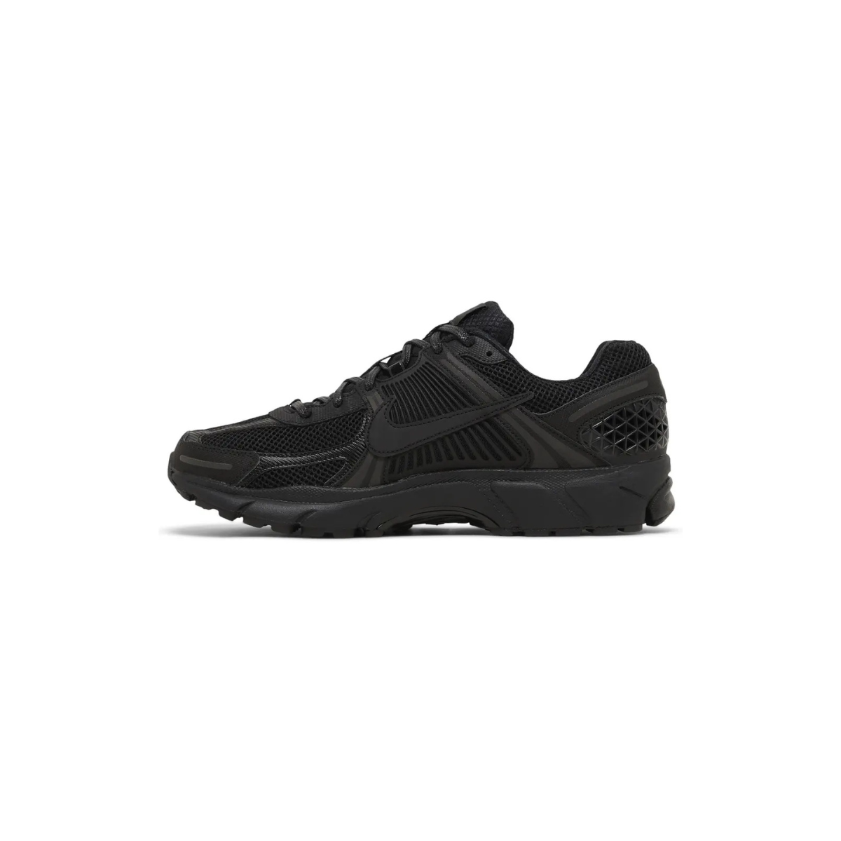 NIKE AIR ZOOM VOMERO 5 'TRIPLE BLACK'